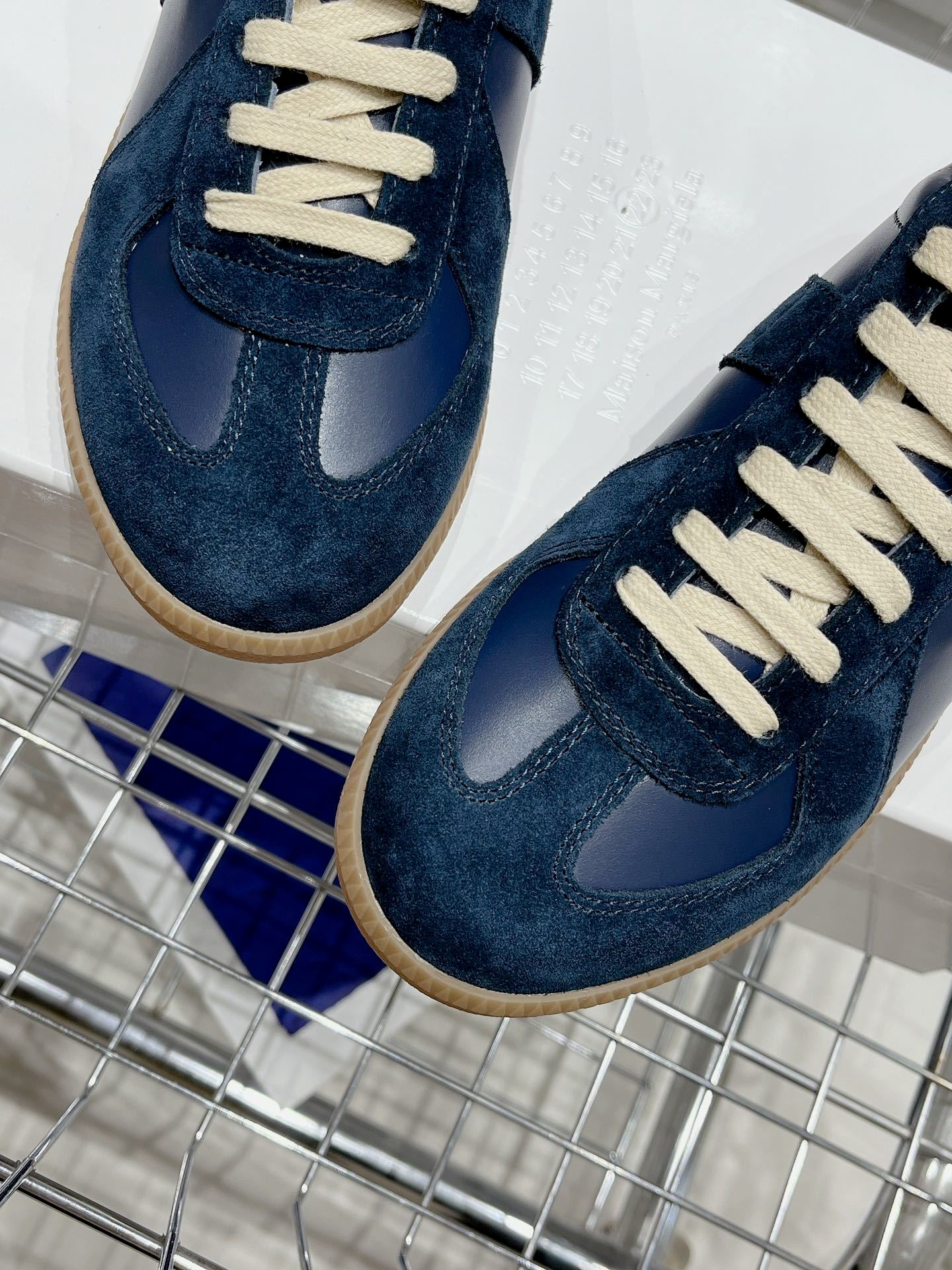 Maison Marine Blue Gum Sole