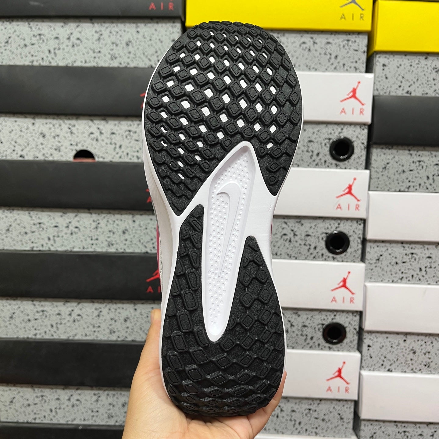 Quest 6 White