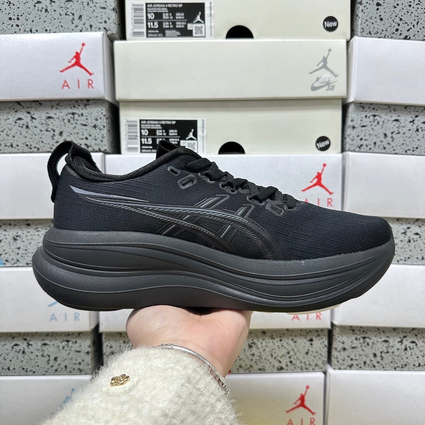GEL-NIMBUS 28 Black/Silver