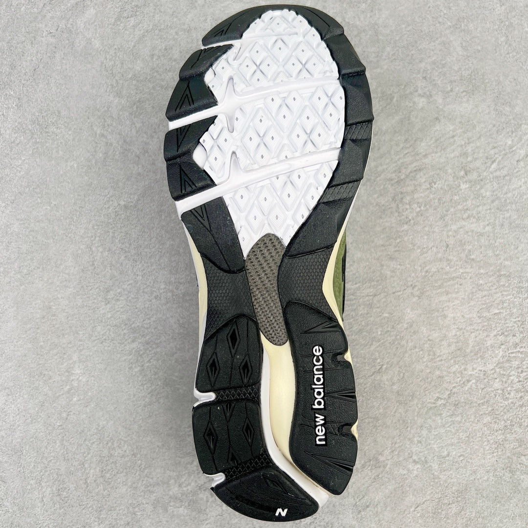 990 Olive Leaf / Black