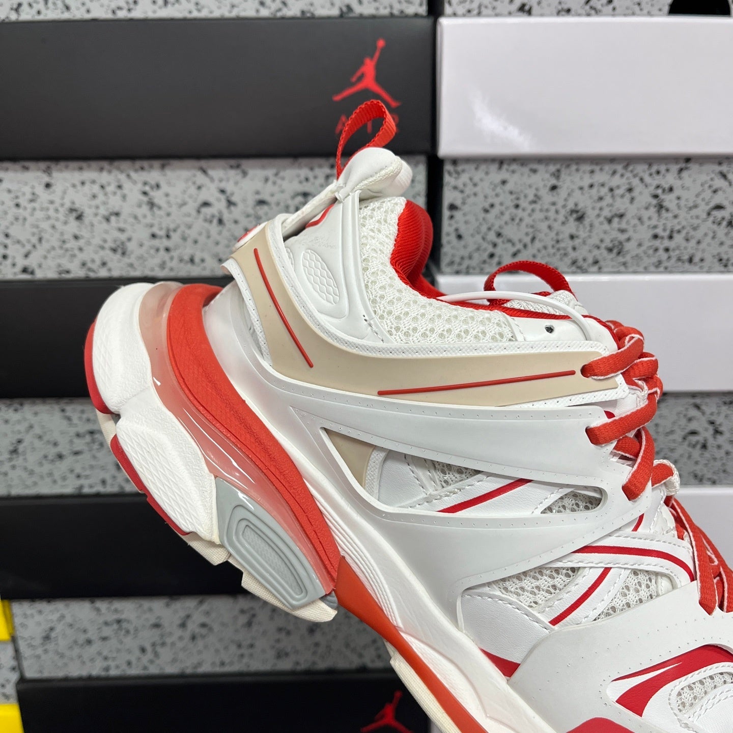 BLG Track White Red