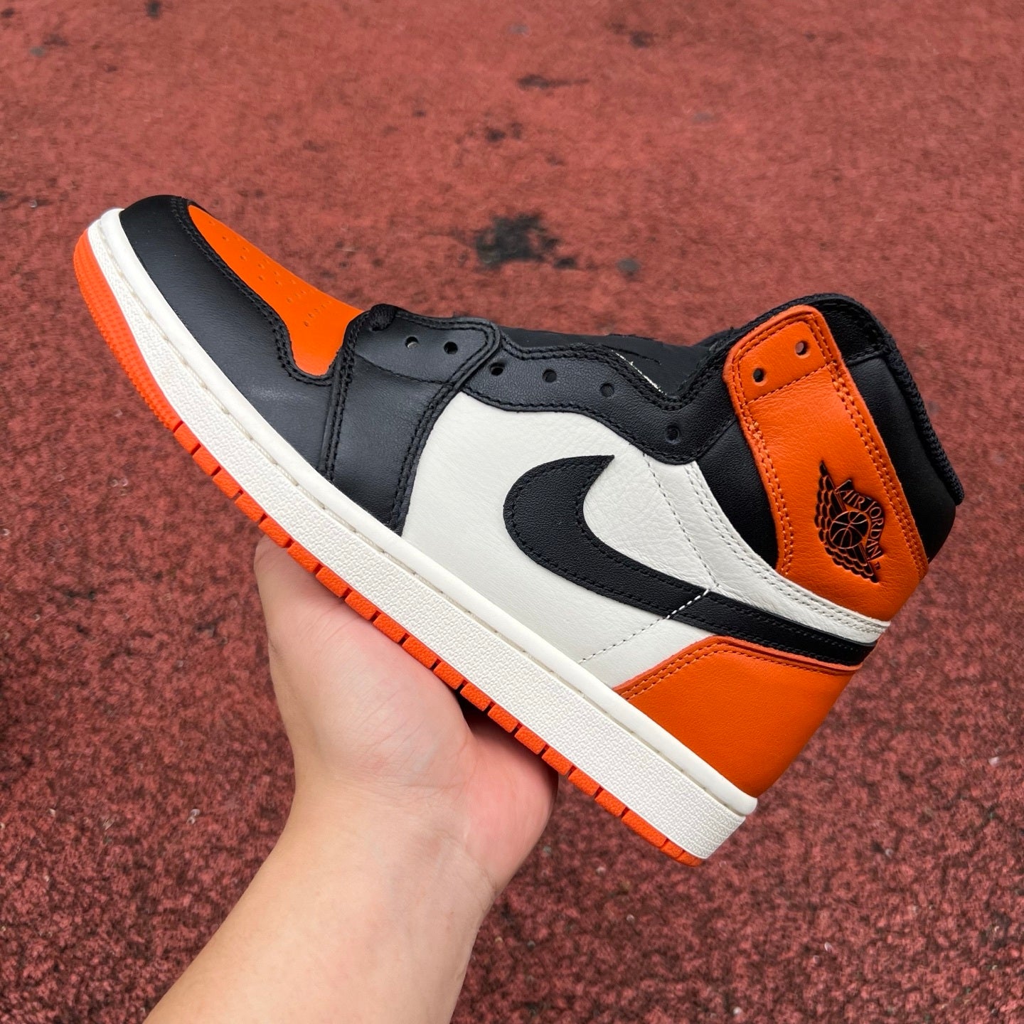 AJ1 High Shattered Backboard