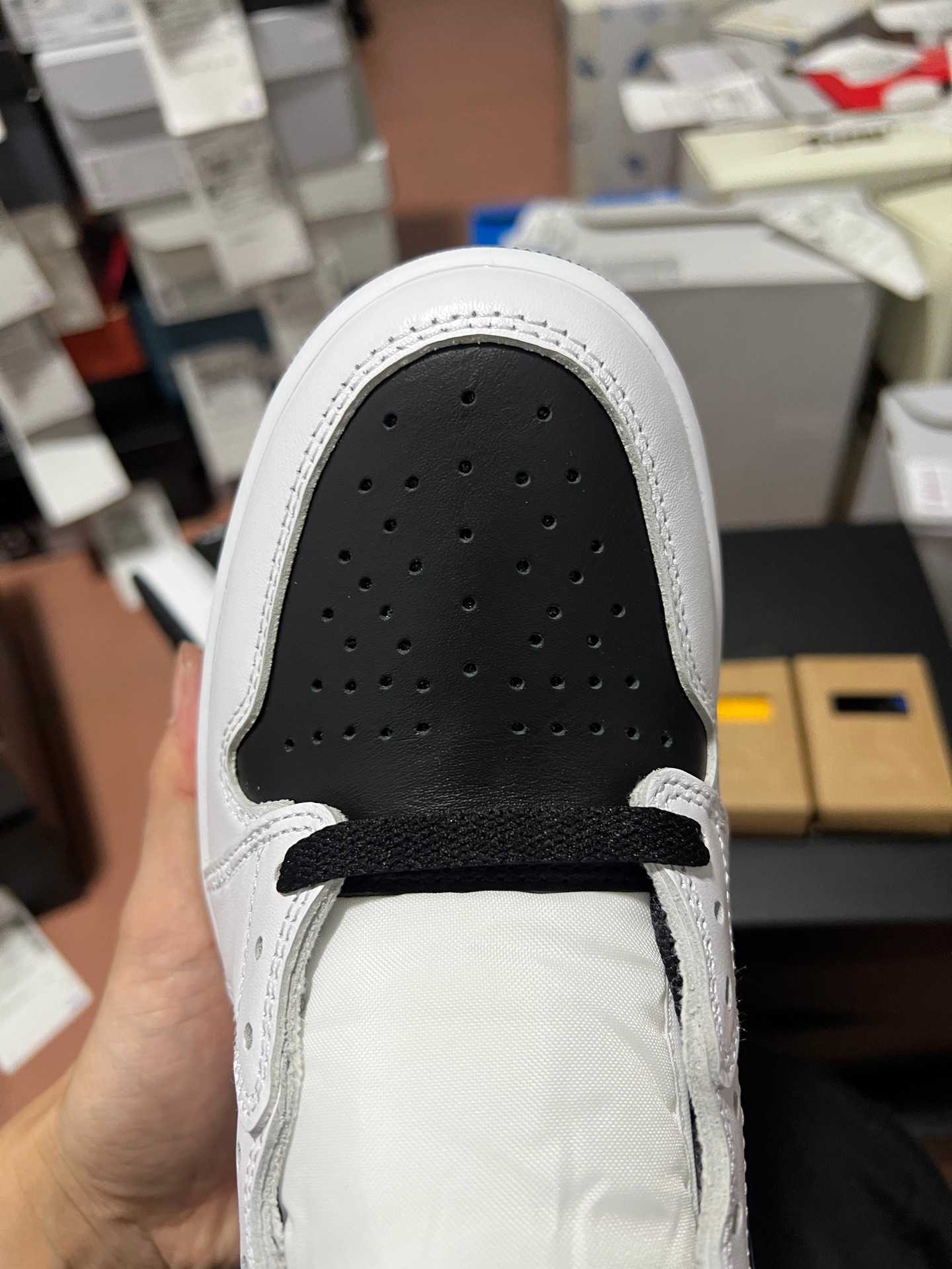 AJ1 High BLACK & WHITE