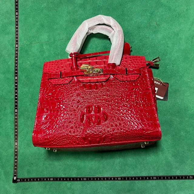 Mala em Pele Vermelho