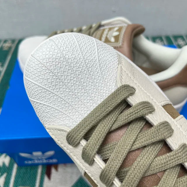 Superstar Off-White And Light Brown