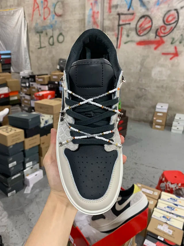 AJ1 Low Elevate Black Grey