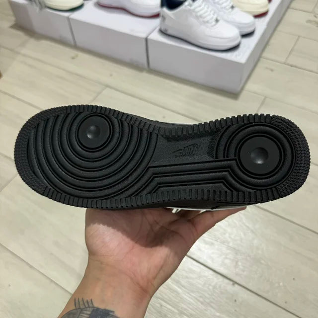 AF1