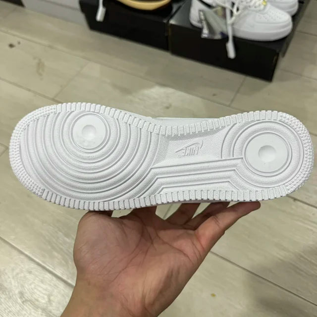 AF1