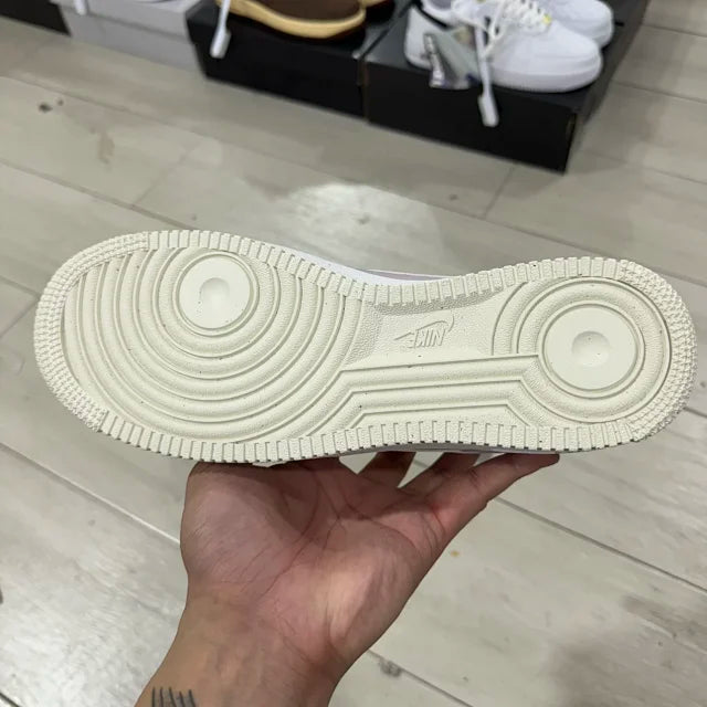 AF1