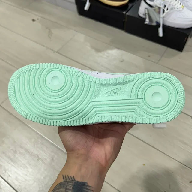 AF1