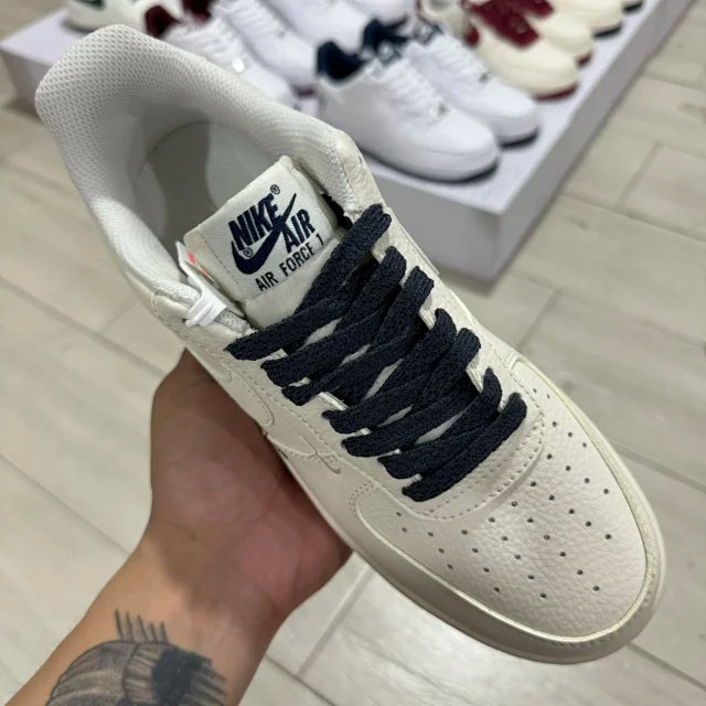 AF1