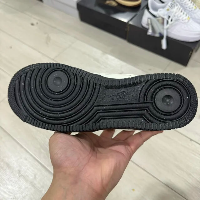 AF1