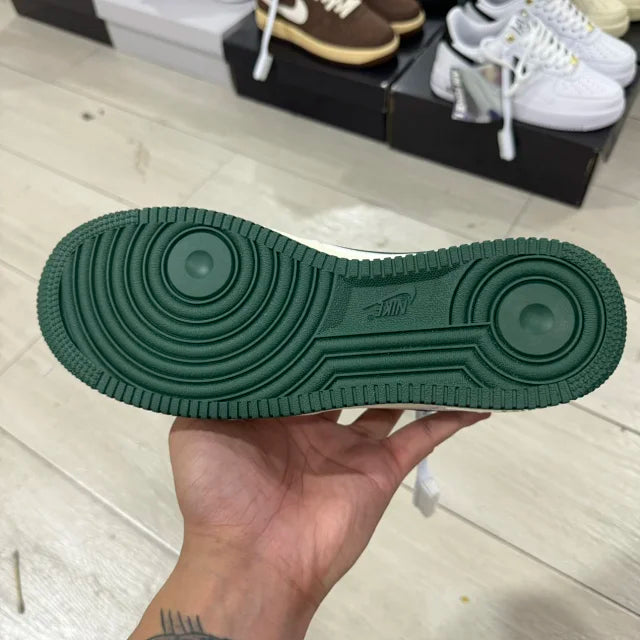 AF1