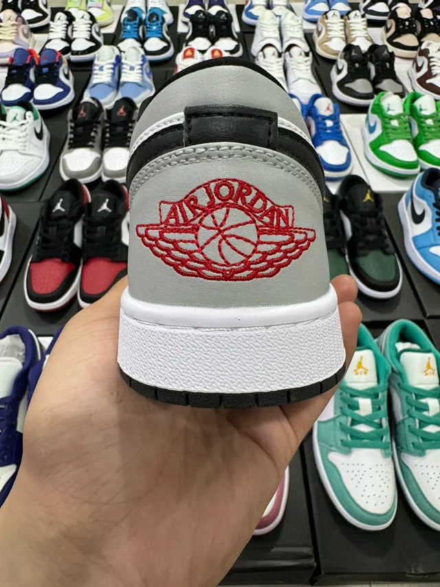 AJ1 Low