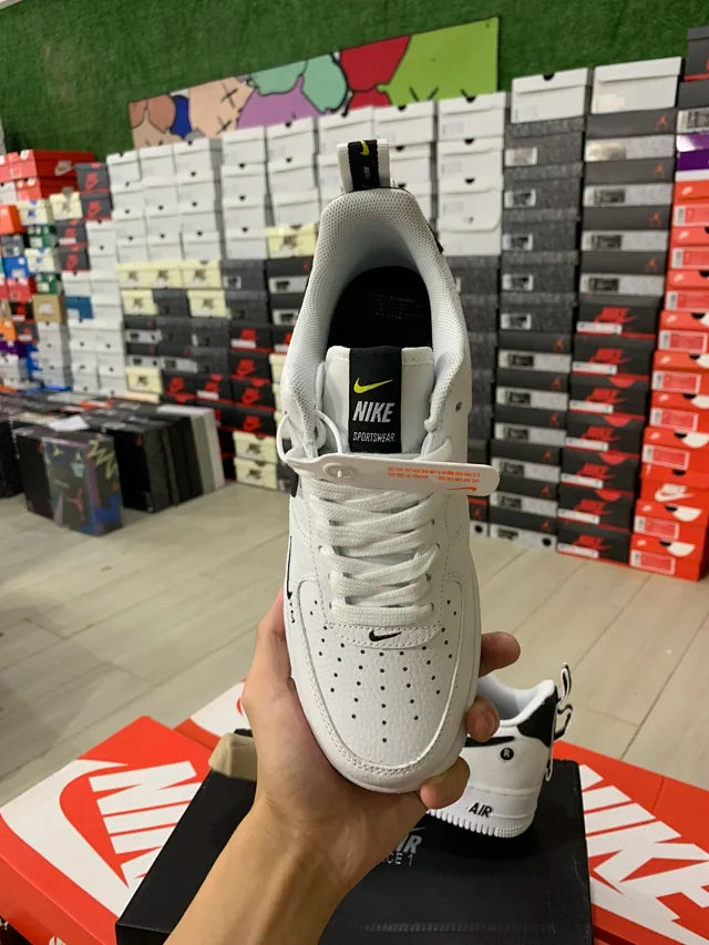 AF1