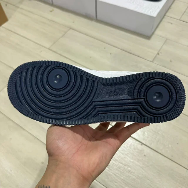 AF1