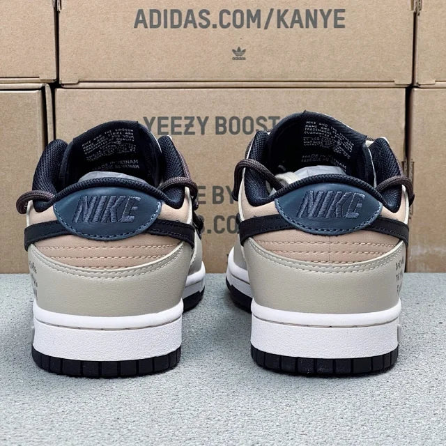 Dunk SP Navy With Beige