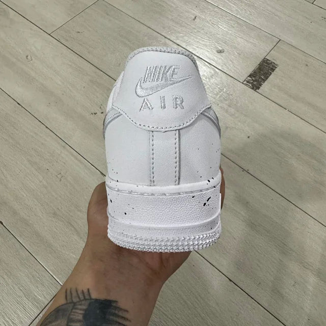AF1