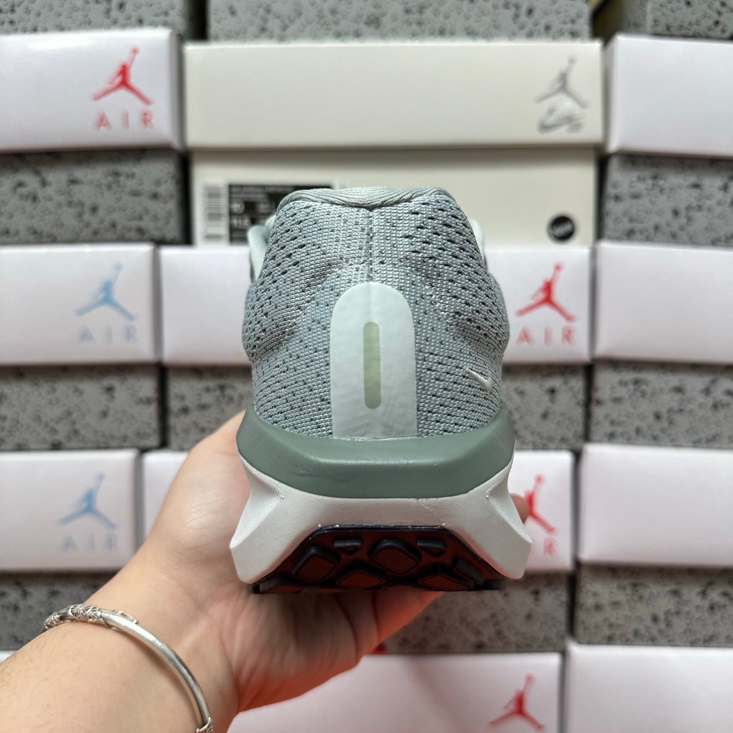 Winflo 11 Grey/White