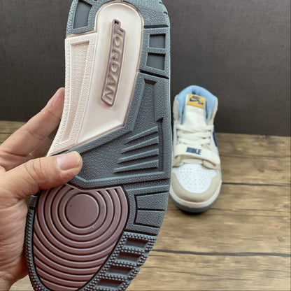 Legacy 312 Corduroy Swoosh