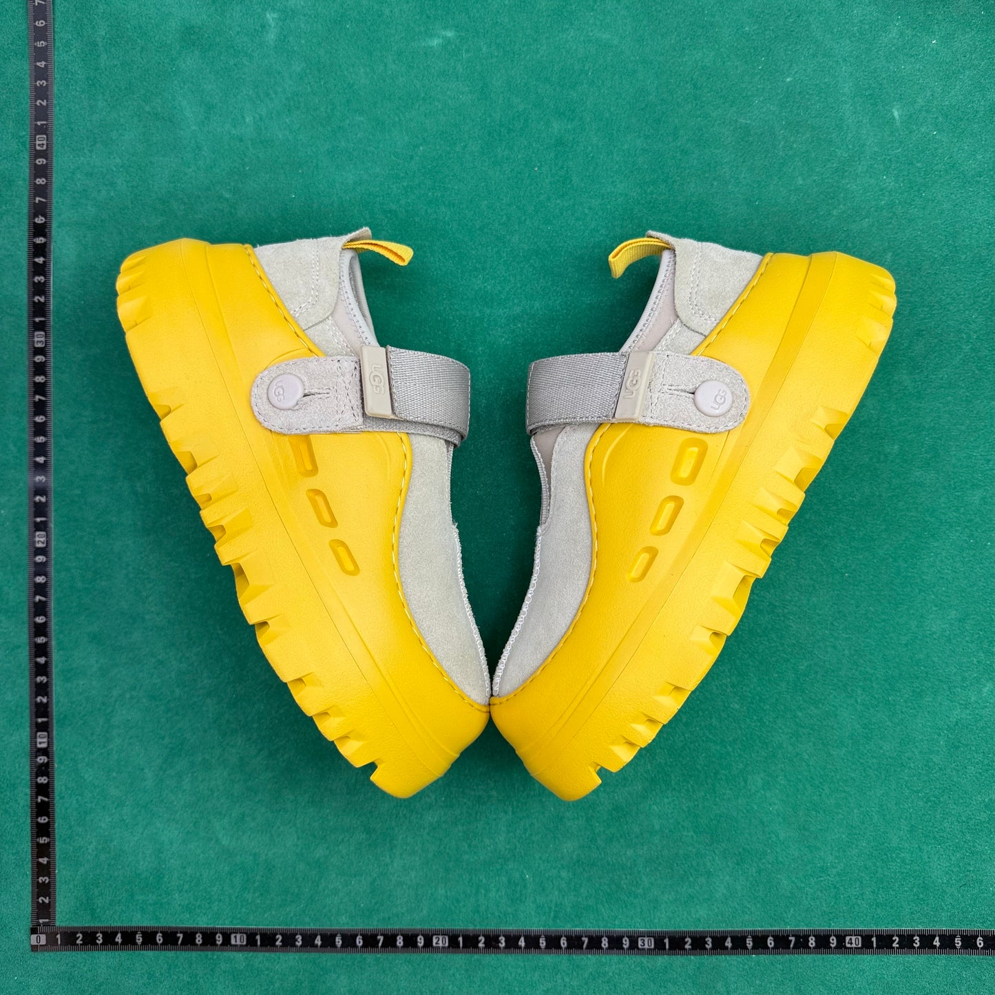 TT UGG PeakMod Lowcut