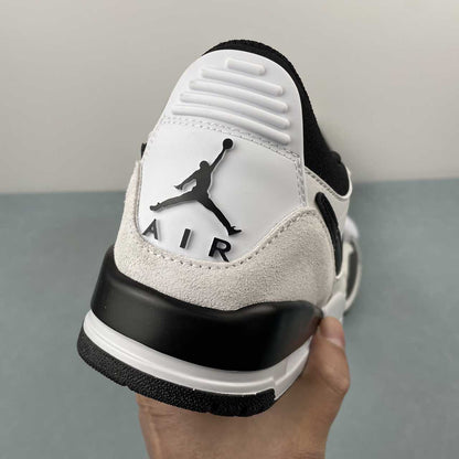 Legacy 312 Pure Black and White