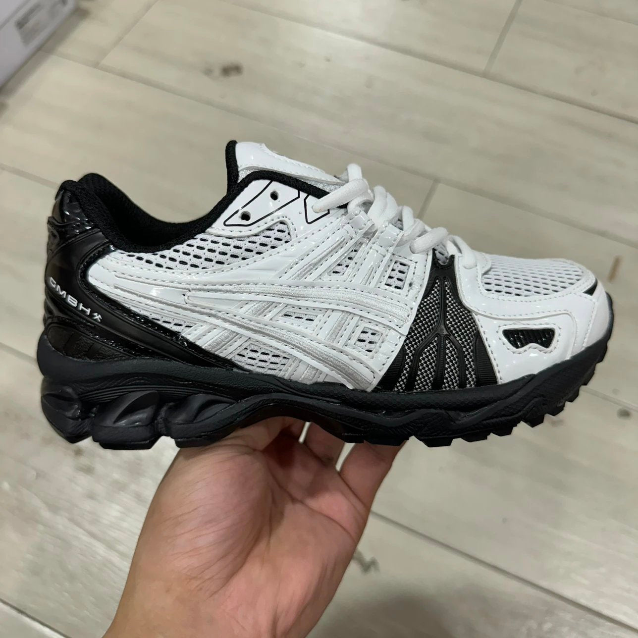 Kayano 14 Black and White