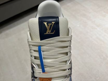 Trainer White and Navy Blue