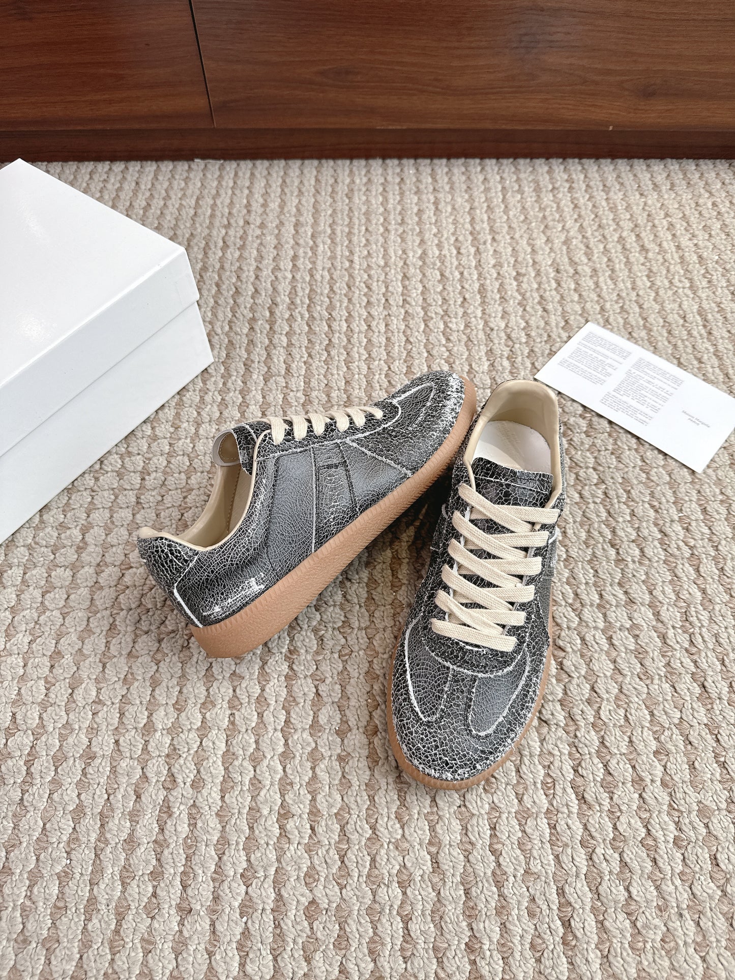 Maison Snake Grey
