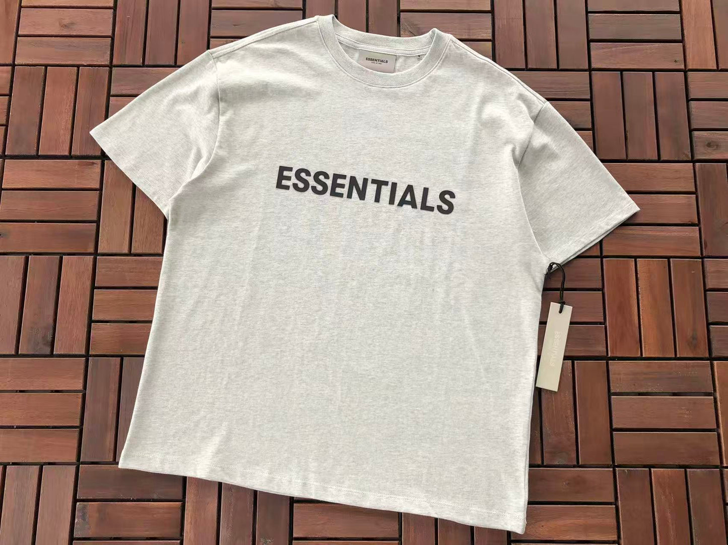 T-Shirts ESSENT