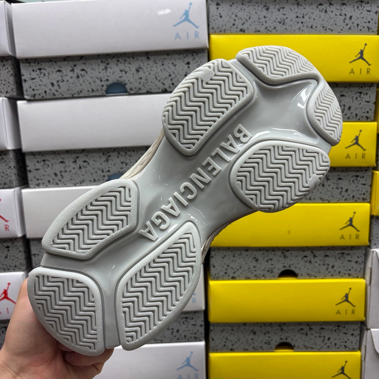 BLG Triple S.2 White/Beige