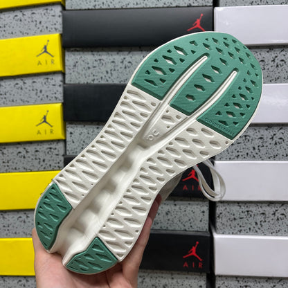 On Cloudsurfer Pearl Ivory