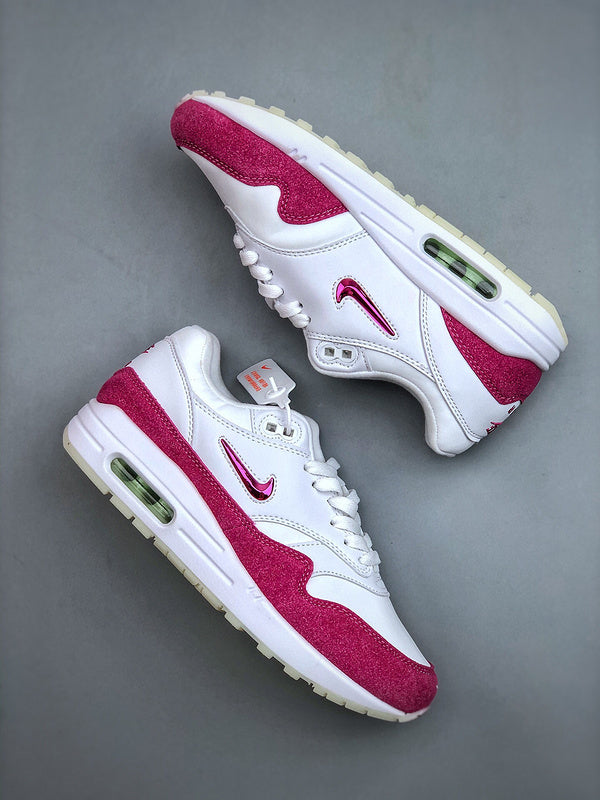 Air Max 1 Valentine's Day