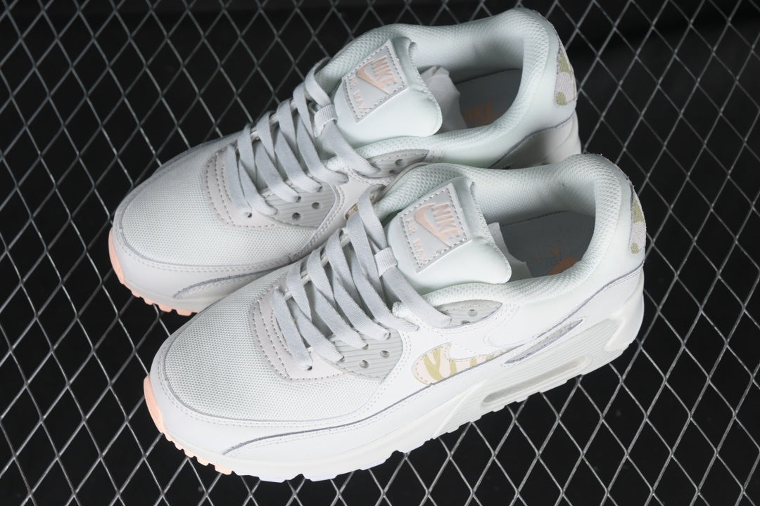 90 Summit White/Light Bone