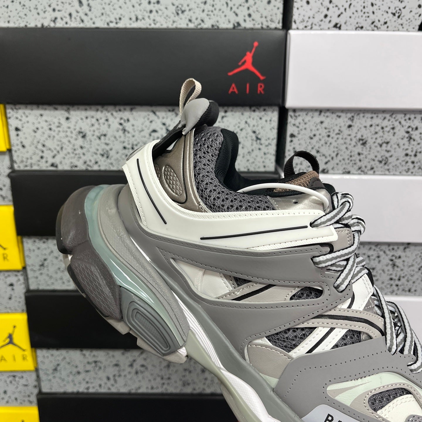 BLG Track Grey White