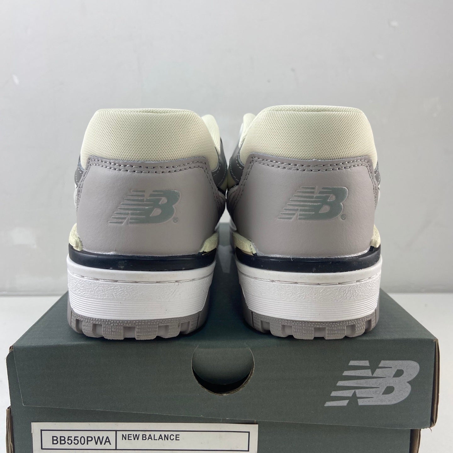 550 Clear Grey
