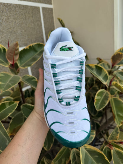 Tn Green and White