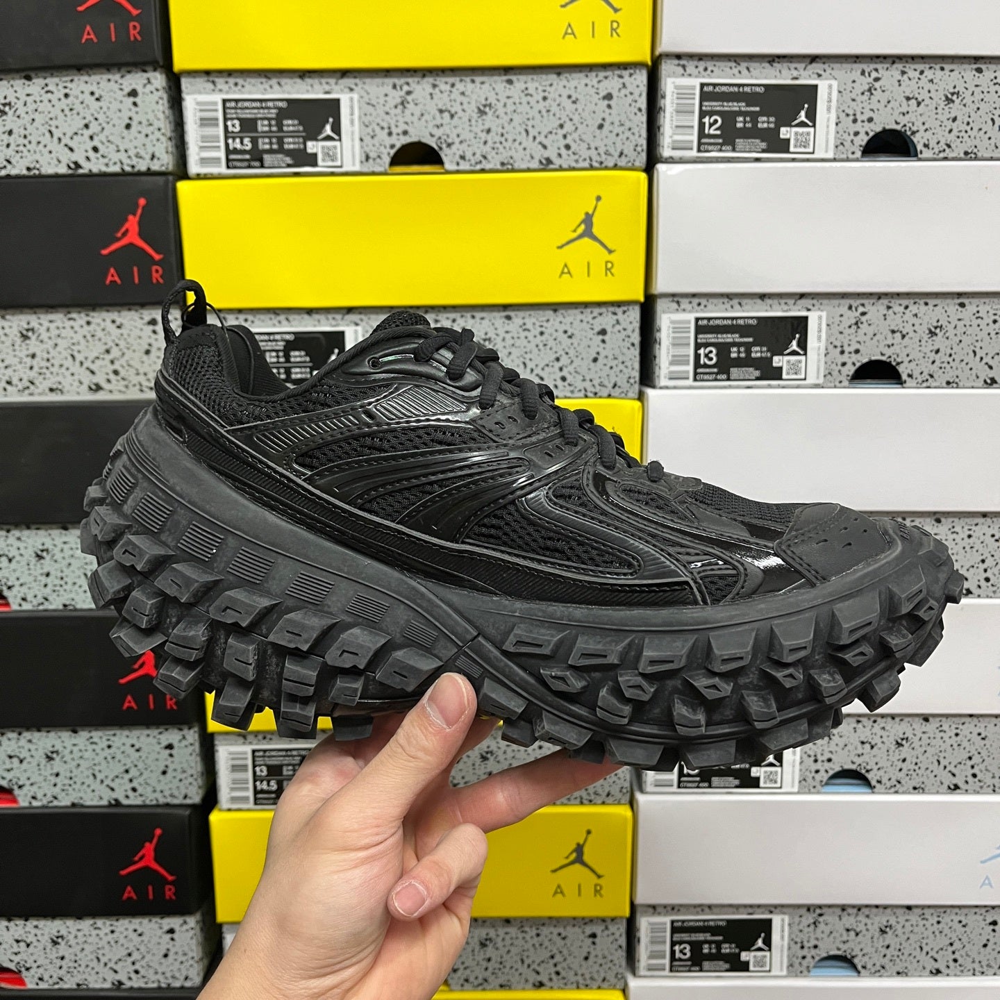 Defender Rubber Black