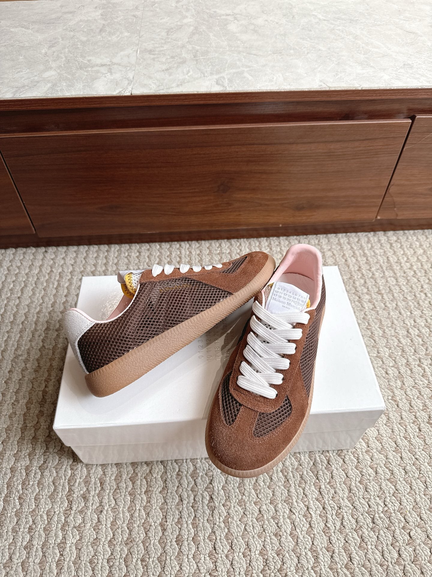 Maison Net Brown