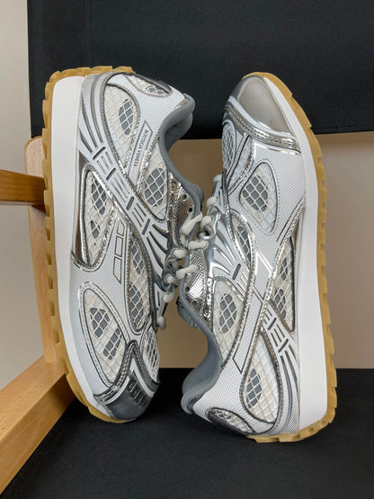 BV Orbit Silver and White