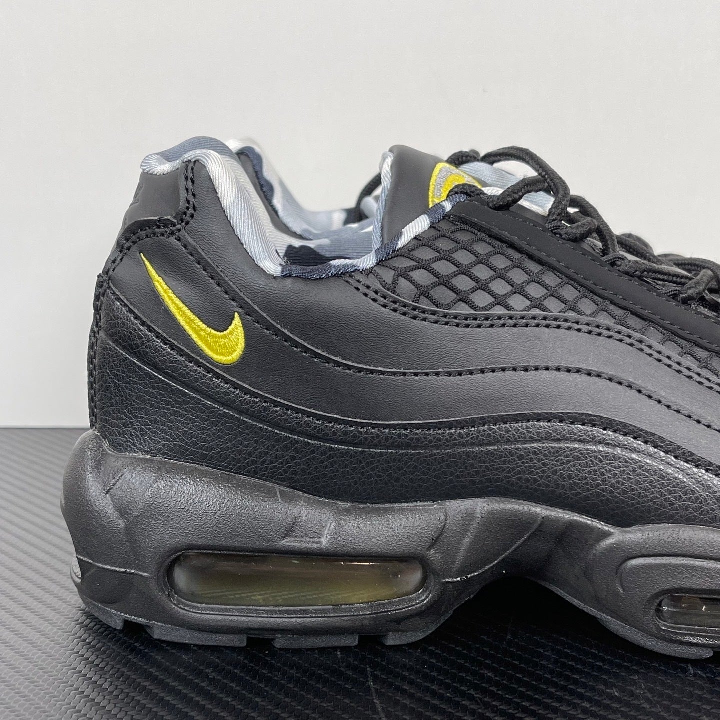 95 Honey Black