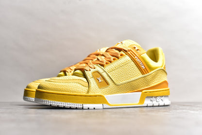 Trainer Yellow
