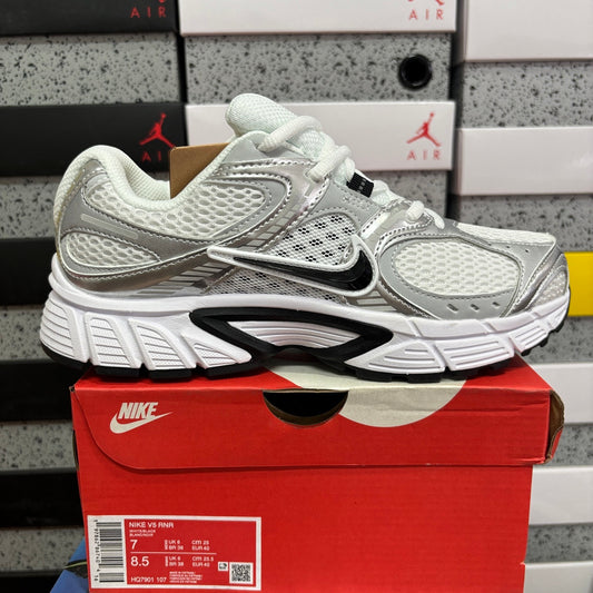 V5 RNR White / Black