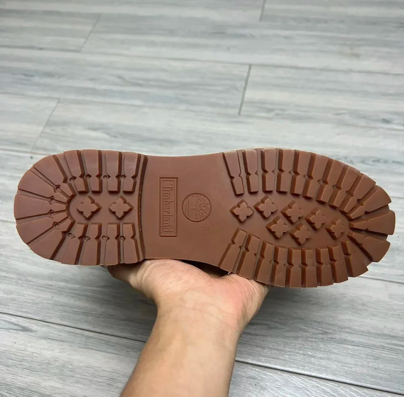 Bota Timber