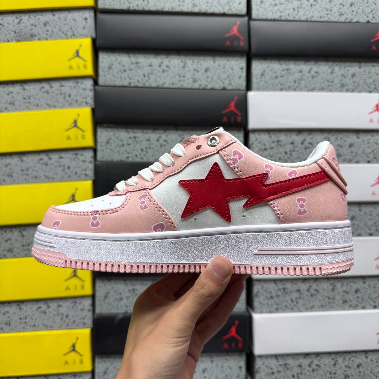 Bape STA Low Hello Kitty