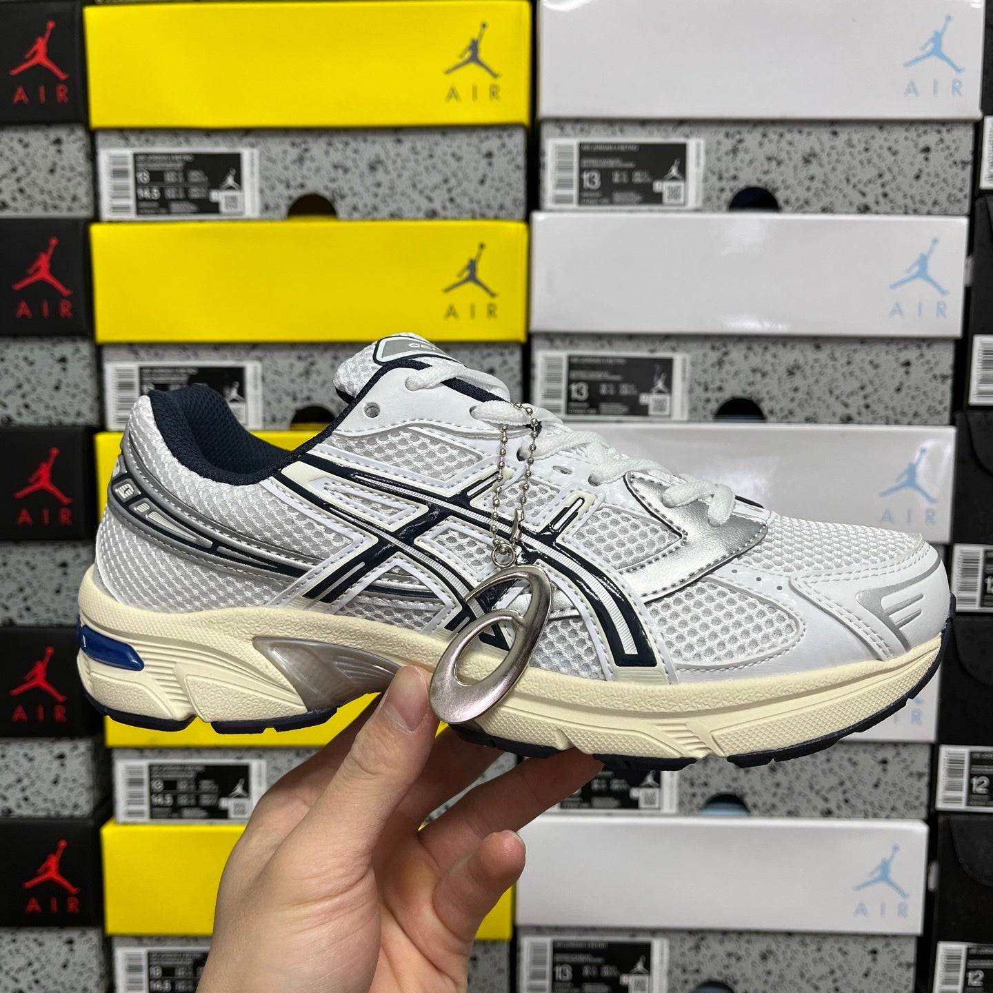 Gel-1130 White/Midnight