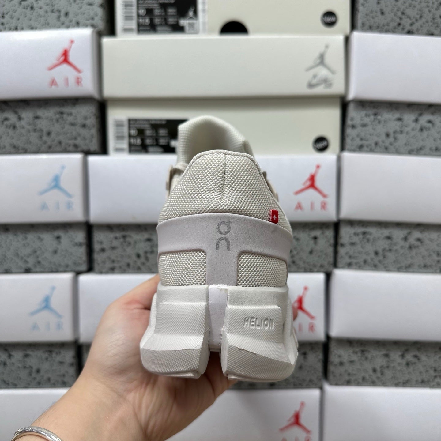 Cloudswift 4 Grey