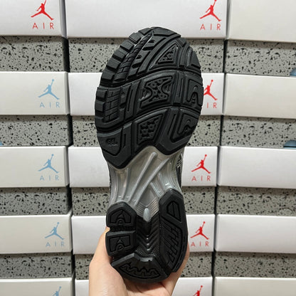 GEL-NIMBUS 10.1 Black/Grey