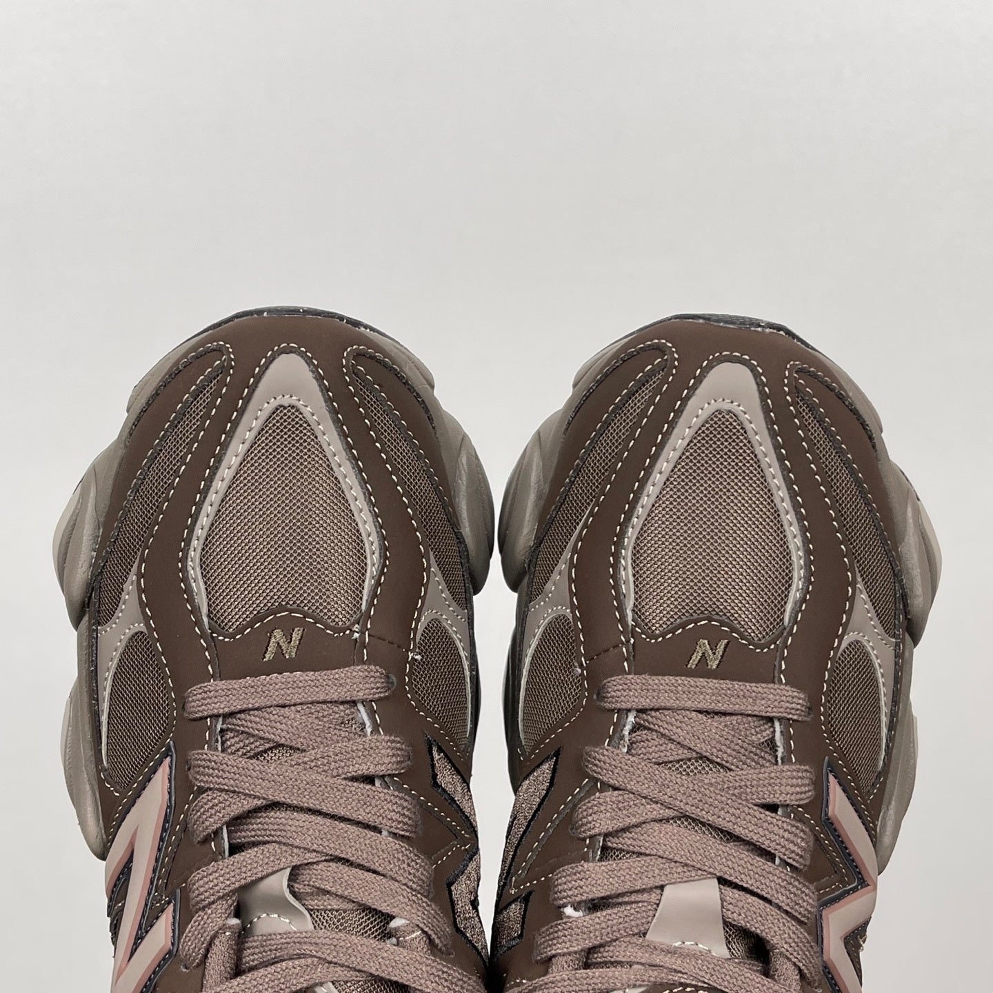 NB 9060 Mushroom Brown