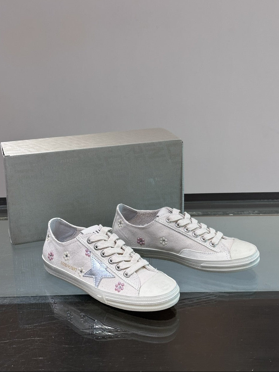 GDGS V-Star White Body Silver Star